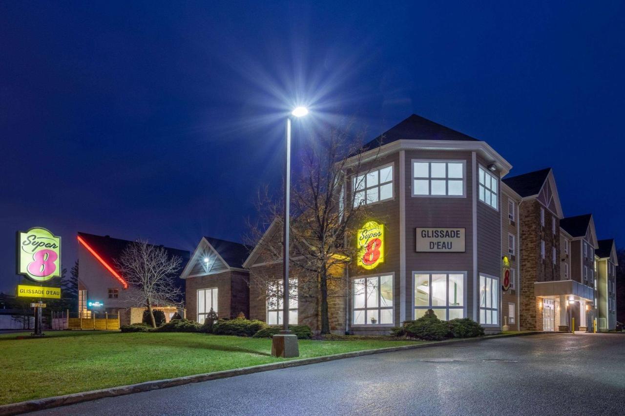 Super 8 By Wyndham Québec Exteriör bild