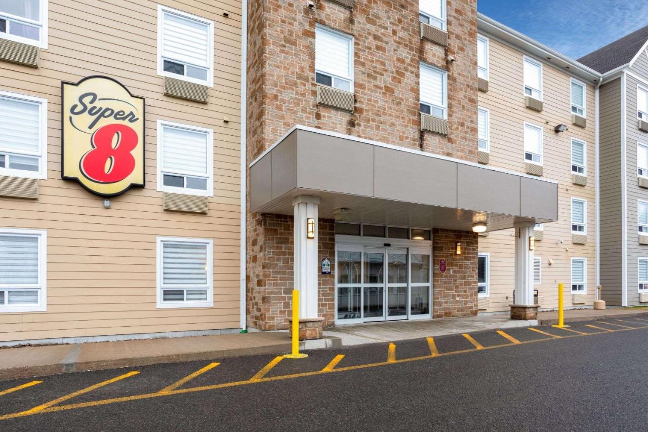 Super 8 By Wyndham Québec Exteriör bild
