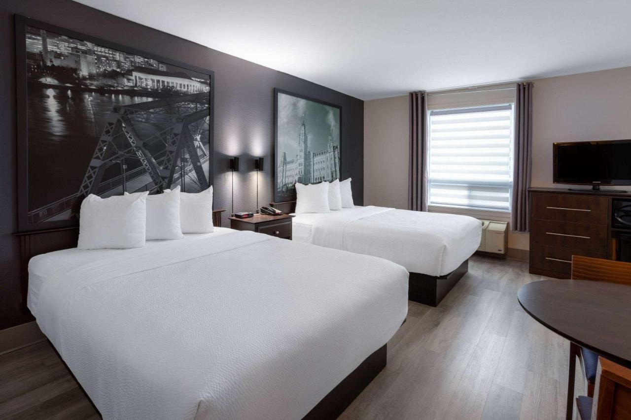 Super 8 By Wyndham Québec Exteriör bild
