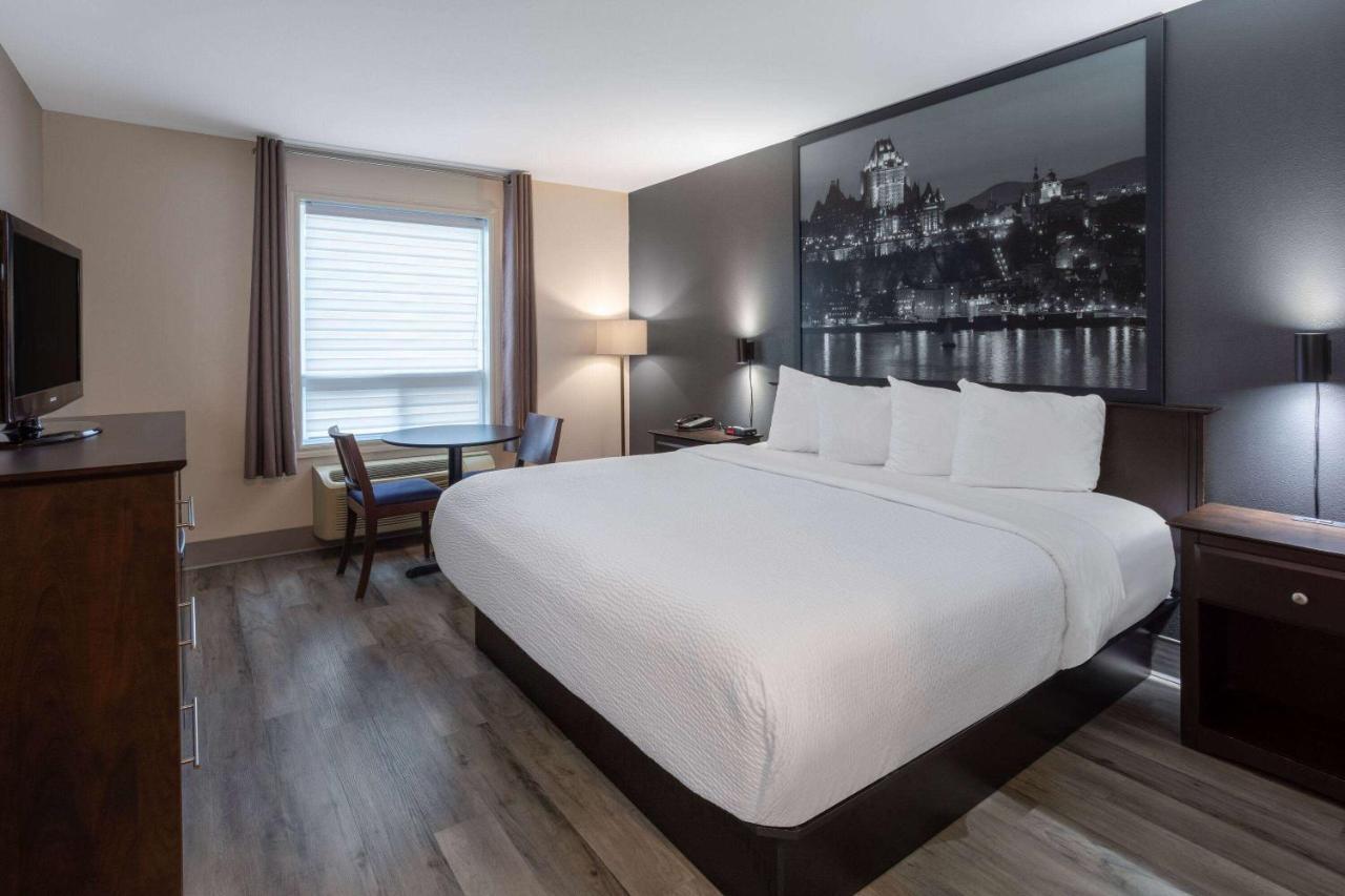 Super 8 By Wyndham Québec Exteriör bild